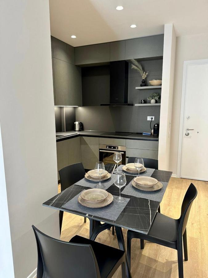 New Brilant Apartment Tirana Eksteriør billede