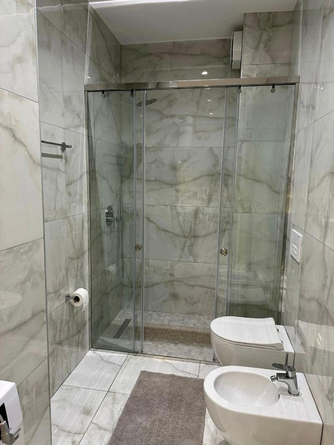 New Brilant Apartment Tirana Eksteriør billede